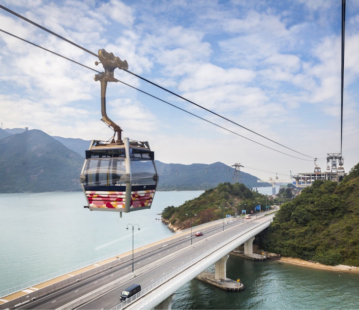 High aerial view from above from cabin of cable car ride along ropeway heading towards Lamma Island - Hong Kong. Lamma Island (Chinese: å—ä¸«å³¶), also known as Y Island or Pok Liu Chau (åšå¯®æ´²) or simply Pok Liu (åšå¯®), is the third largest island in Hong Kong.
High aerial view from above from cabin of cable car ride along ropeway heading towards Lamma Island - Hong Kong. Lamma Island (Chinese: 南丫島), also known as Y Island or Pok Liu Chau (博寮洲) or simply Pok Liu (博寮), is the third largest island in Hong Kong.
1058347032