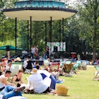 Summer sees London's parks filled with flowers, people and events © Kamira / Shutterstock