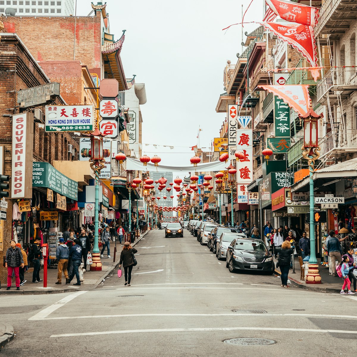 SAN FRANCISCO, CALIFORNIA. 15th August, 2017: historic san francisco chinatown neighborhood